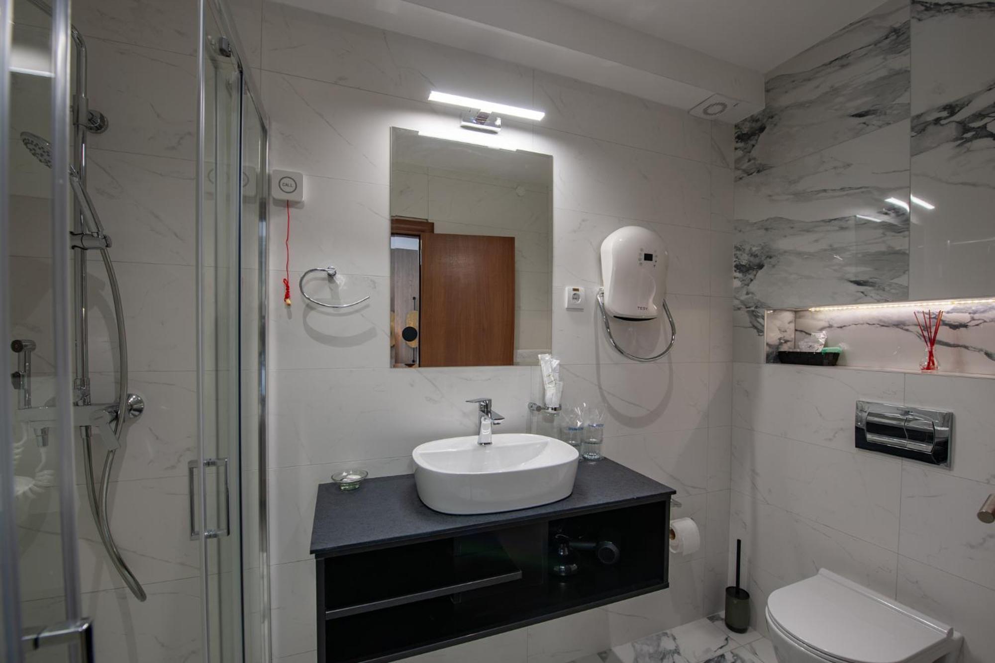 Hotel Kralj Kraljevo Phòng bức ảnh